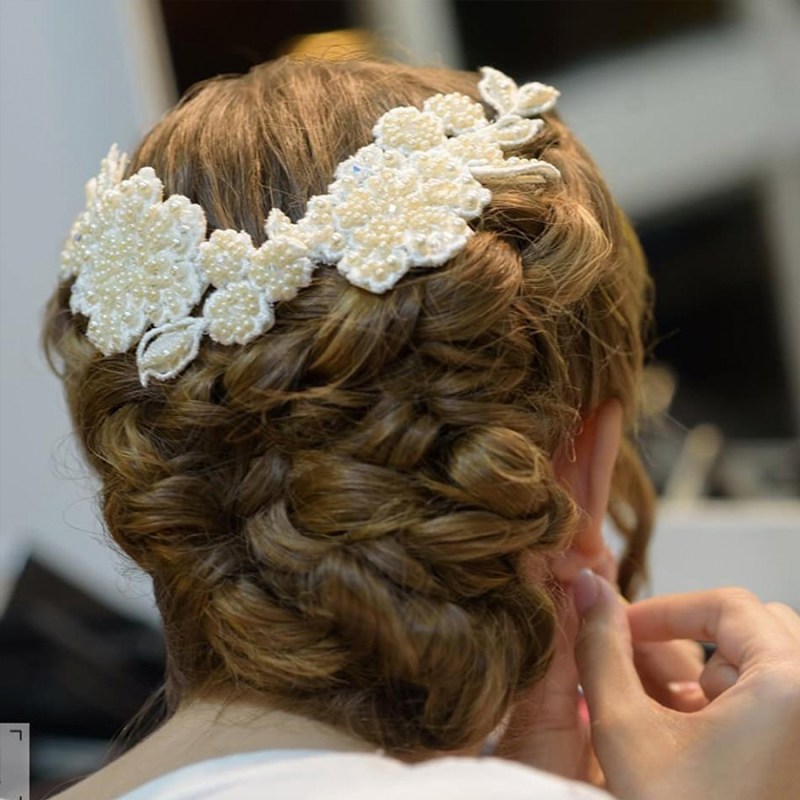 Peinados Para Quinceaneras Con Tocado 41c7342e0