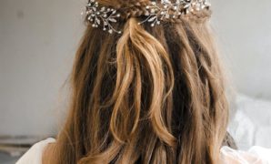 bonitos recogidos cabello suelto peinados para quinceaneras 0c72a0b14